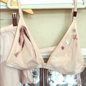 BNWT 💖Victoria’s Secret Bralette